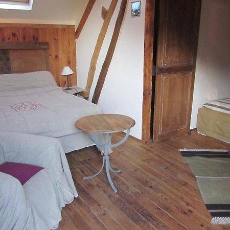 Bed and Breakfast Ferme De La Cacheterie, Fleury-la-Forêt Exteriér fotografie